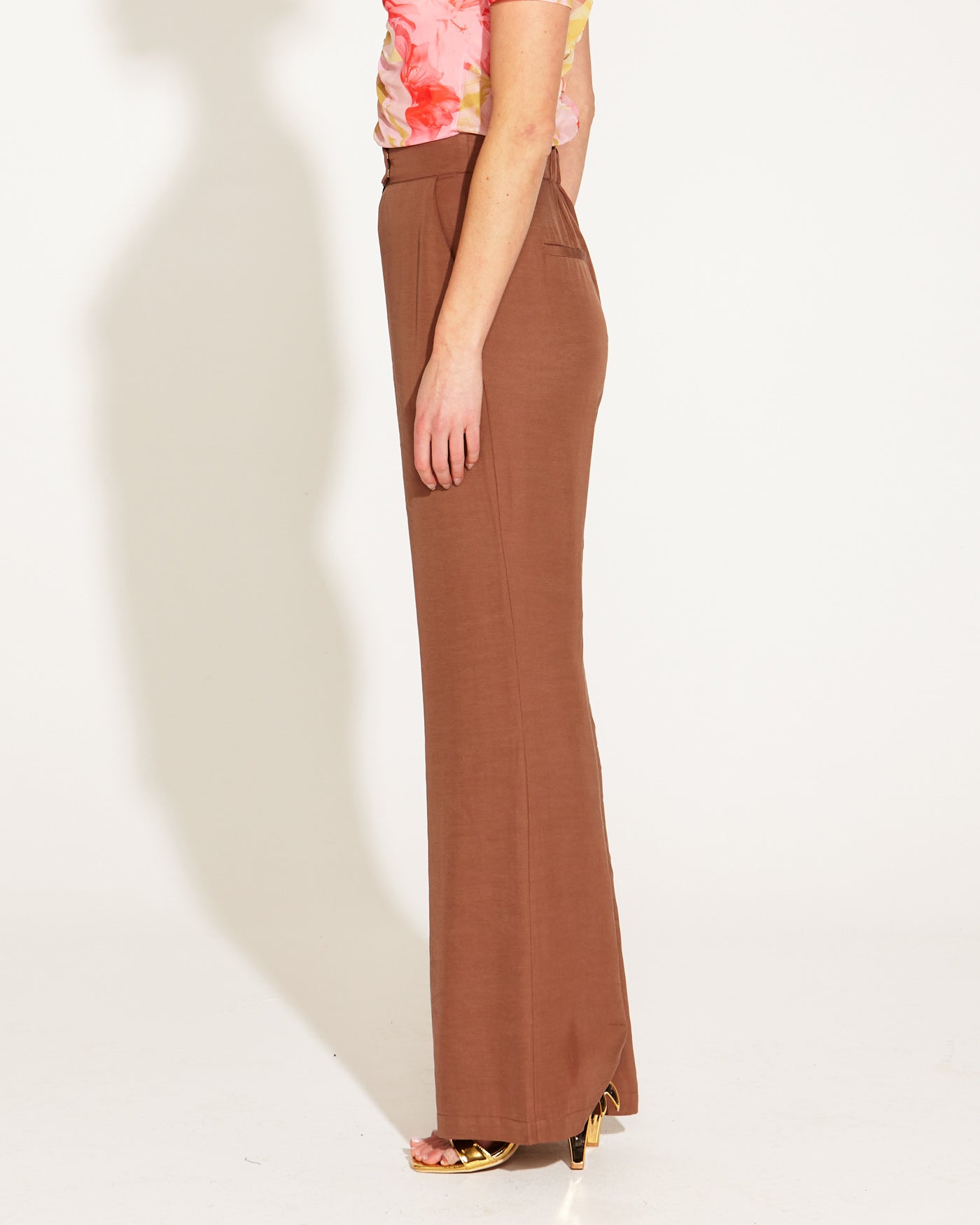 One And Only High Waisted Flared Pant - Mocha